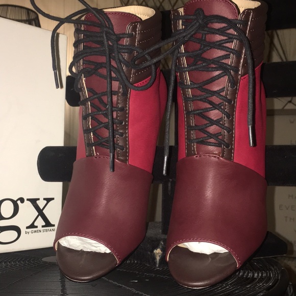 Gwen Stefani Bordeaux Open-toe Lace Ankle Bootie - Picture 3 of 6